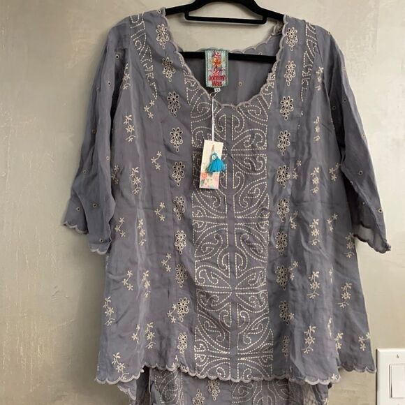 Johnny Was Ridden Embroidered Scallop Trim Blouse - Picture 1 of 2